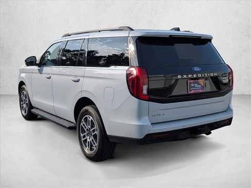 Certified 2025 Ford Expedition Active RWD image 8