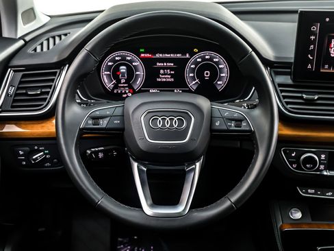 Used 2024 Audi Q5 e Premium Plus image 17