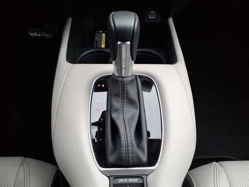 Certified 2025 Honda HR-V EX-L image 26