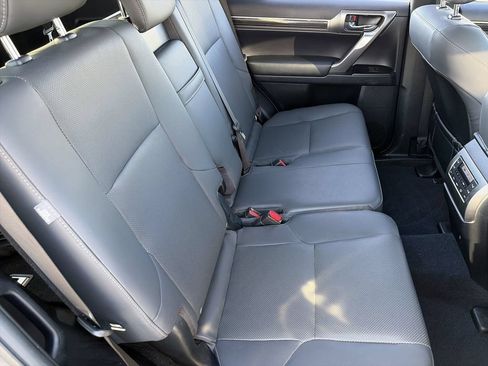 Used 2022 Lexus GX 460 Premium w/ Premium Package AWD/4WD image 29