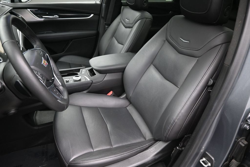 Used 2021 Cadillac XT5 Premium Luxury AWD/4WD image 11
