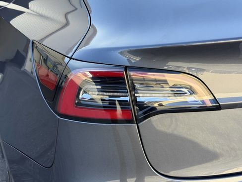 Used 2023 Tesla Model 3 Standard Range RWD image 29