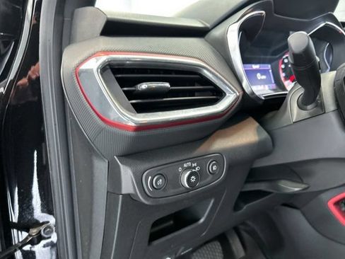 Used 2022 Chevrolet TrailBlazer RS w/ Technology Package AWD/4WD image 32