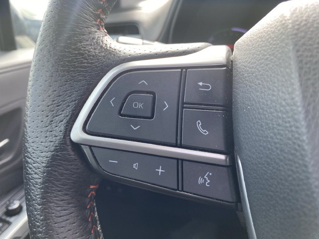 Used 2021 Toyota Sienna XSE FWD image 10