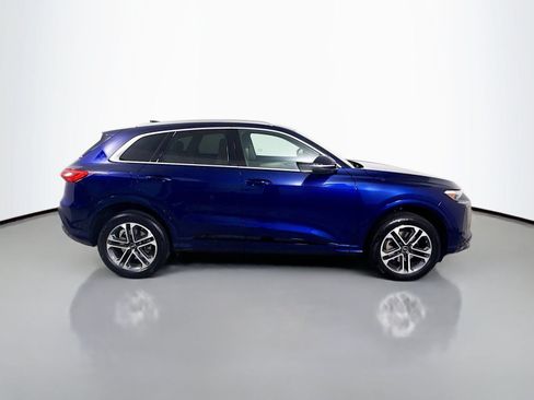 Used 2025 Audi Q5 Premium Plus w/ Premium Plus AWD/4WD image 8