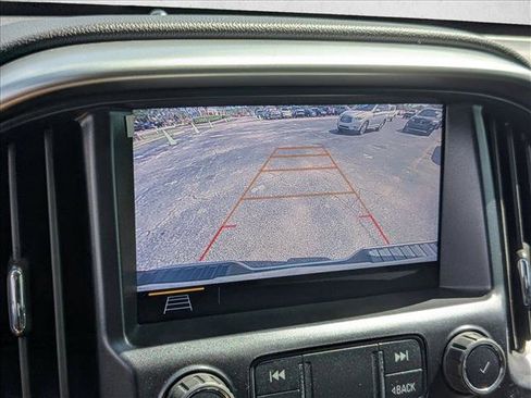 Used 2020 Chevrolet Colorado LT image 13