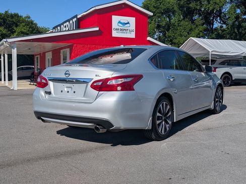 Used 2016 Nissan Altima 2.5 SL w/ 2.5 Technology w/LED Package FWD image 5