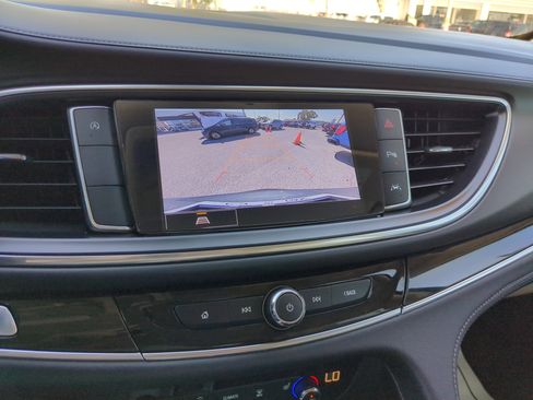 Certified 2023 Buick Enclave Essence image 24