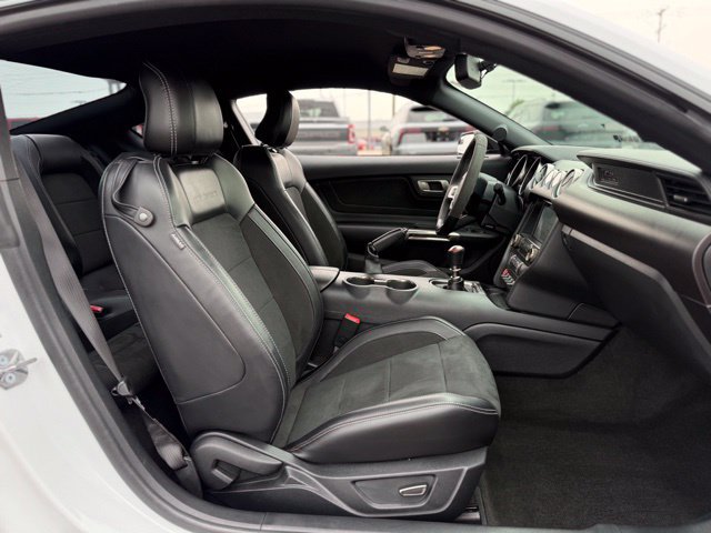 Used 2016 Ford Mustang Shelby GT350 w/ Technology Package RWD image 18