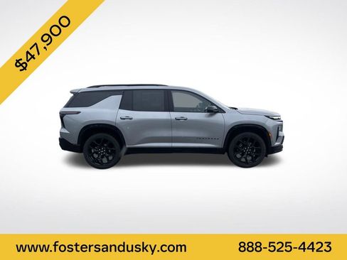 Used 2024 Chevrolet Traverse RS image 6