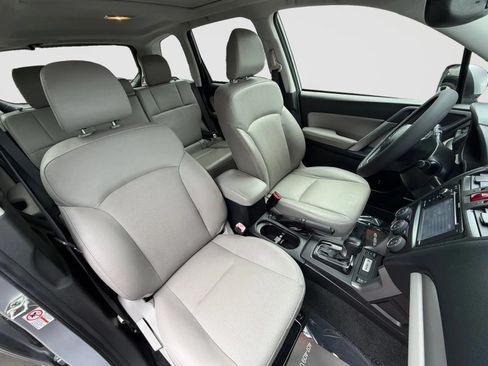 Used 2015 Subaru Forester 2.5i Touring w/ Eyesight & Navigation System AWD/4WD image 21