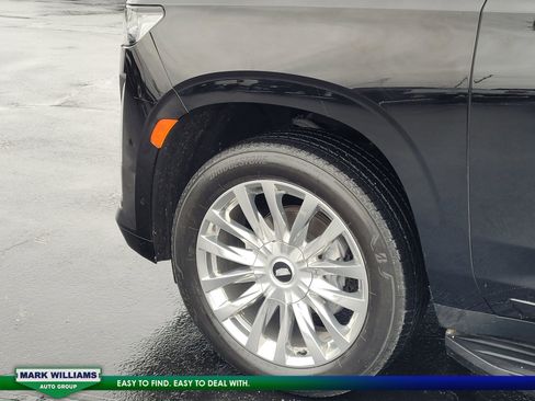 Used 2023 Cadillac Escalade Sport image 11