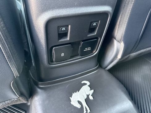 Used 2021 Ford Bronco Outer Banks w/ Sasquatch Package AWD/4WD image 32