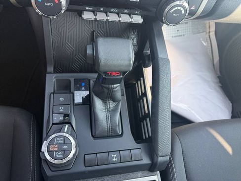 Used 2025 Toyota Tacoma TRD Off-Road AWD/4WD image 22