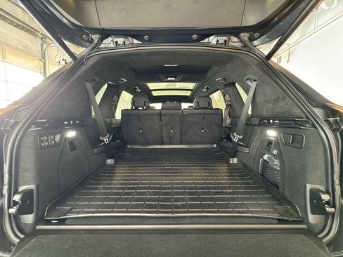 Used 2022 BMW X7 xDrive40i w/ M Sport Package image 23
