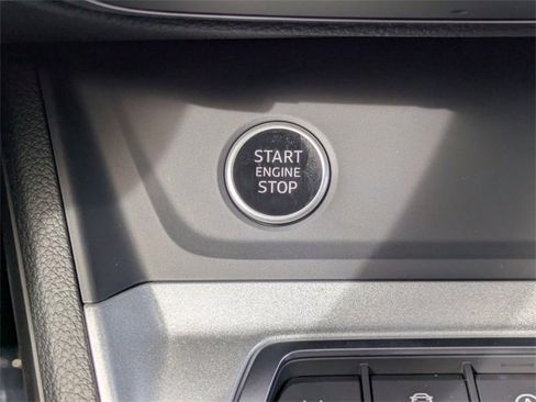 Used 2025 Audi Q3 2.0T Premium w/ Convenience Package image 28