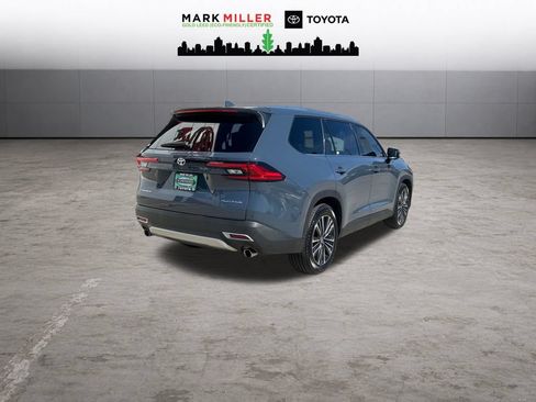 Certified 2024 Toyota Grand Highlander AWD Hybrid image 4