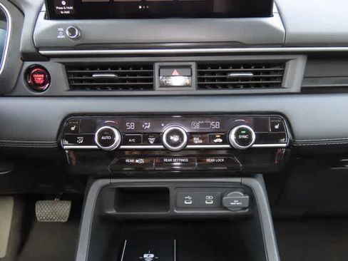 New 2026 Honda Pilot Touring image 25