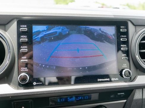 Used 2022 Toyota Tacoma TRD Sport AWD/4WD image 24