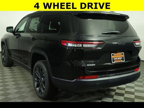 New 2025 Jeep Grand Cherokee L Limited image 9
