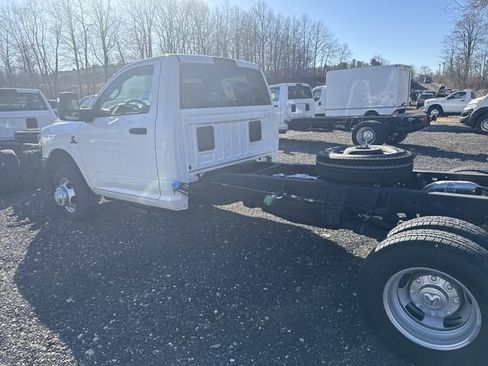 New 2024 RAM 3500 Tradesman image 4