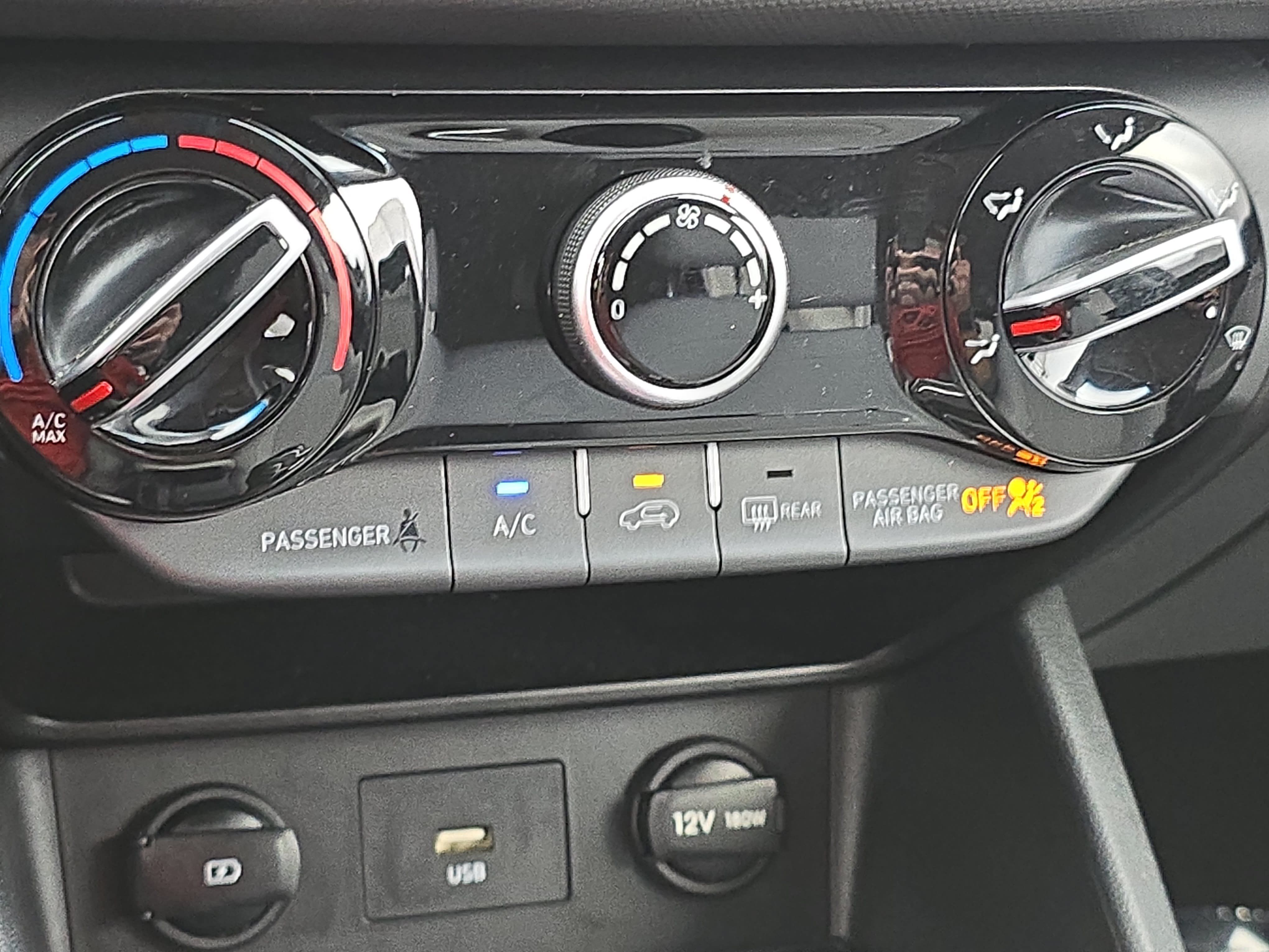 Used 2023 Hyundai Kona SEL FWD image 22