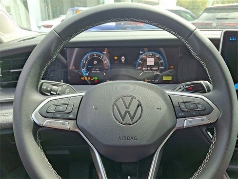 New 2025 Volkswagen Tiguan S image 16