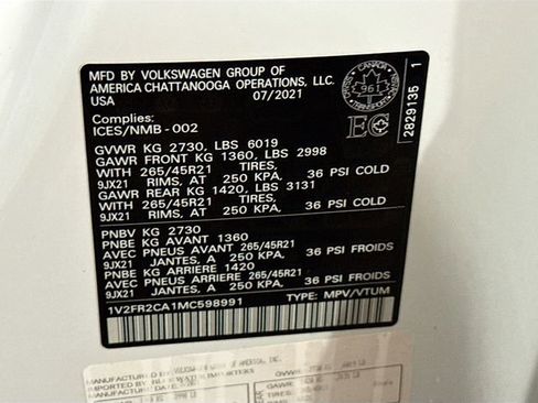 Used 2021 Volkswagen Atlas SEL Premium R-Line image 35