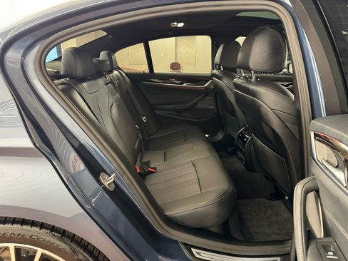 Used 2023 BMW 530i xDrive w/ Premium Package image 41