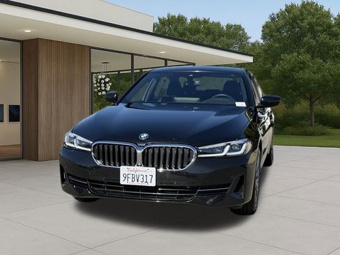 Certified 2023 BMW 530e w/ Convenience Package image 3