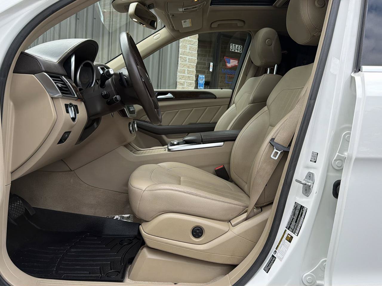 Used 2015 Mercedes-Benz GL 450 4MATIC image 13