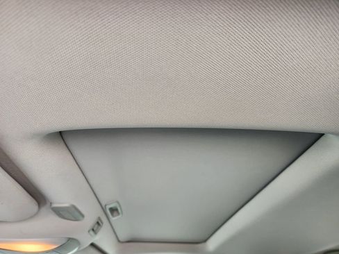 Used 2017 INFINITI QX60 FWD w/ Deluxe Technology Package image 26