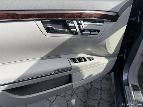 Used 2010 Mercedes-Benz S 550 image 8