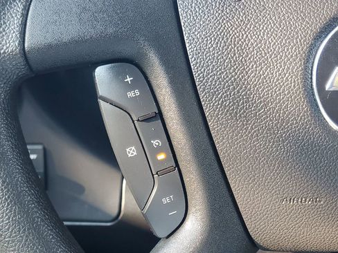 Used 2024 Chevrolet Express 2500 w/ Driver Convenience Package RWD image 18