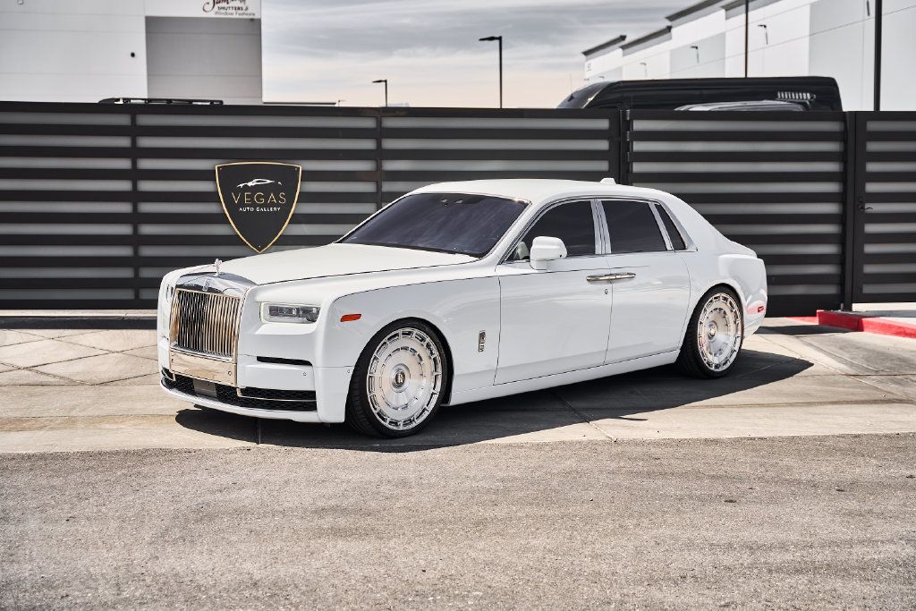 Used 2021 Rolls-Royce Phantom Sedan RWD image 6