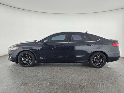 Used 2020 Ford Fusion SE w/ Equipment Group 151A FWD image 11
