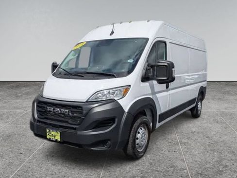 Used 2023 RAM ProMaster 2500 FWD image 4