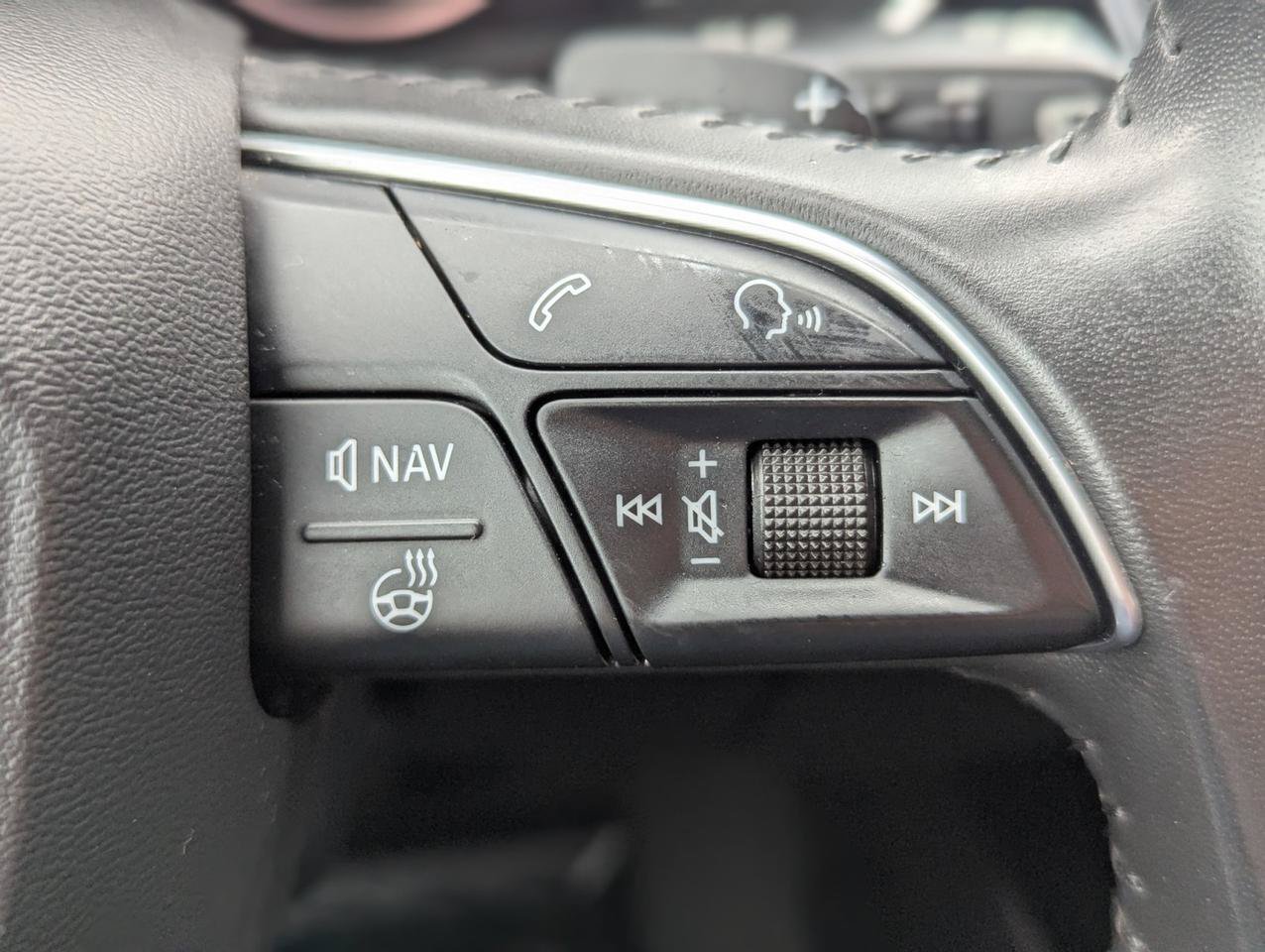 Used 2018 Audi Q7 3.0T Prestige AWD/4WD image 15