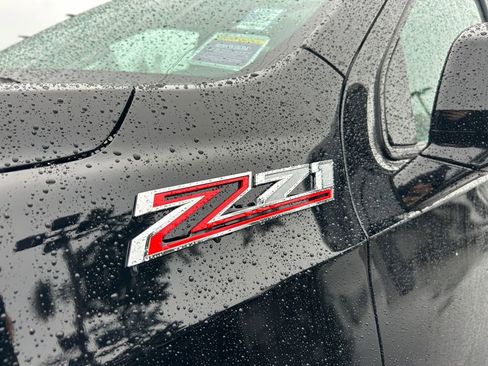 Used 2024 Chevrolet Suburban Z71 image 31