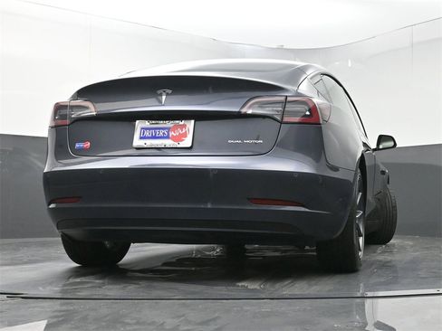 Used 2022 Tesla Model 3 Long Range image 25