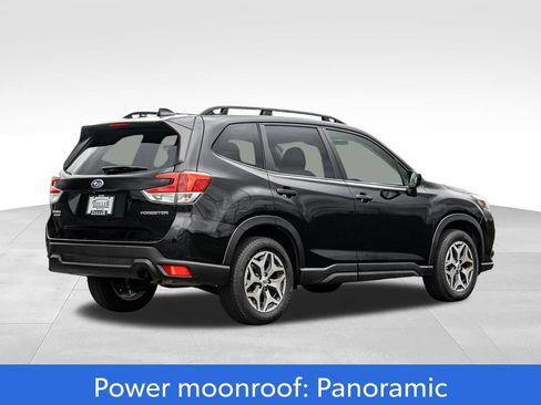 Used 2023 Subaru Forester Premium AWD/4WD image 7