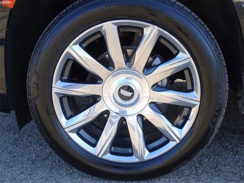 Certified 2022 Cadillac Escalade Premium Luxury Platinum image 21