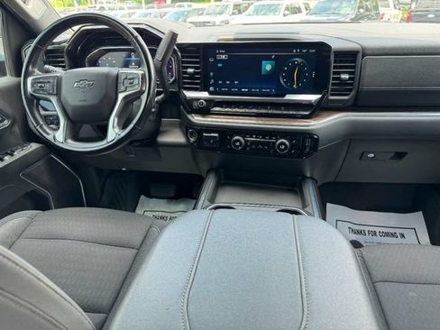 Used 2024 Chevrolet Silverado 2500 LT w/ Midnight Edition AWD/4WD image 11