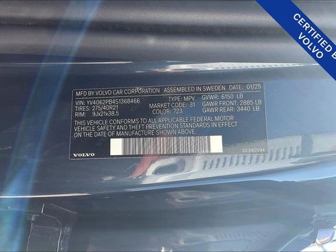 Certified 2025 Volvo XC90 B6 Plus image 42
