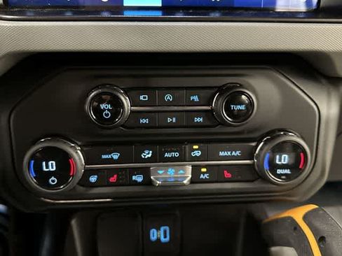 Used 2021 Ford Bronco Badlands AWD/4WD image 15
