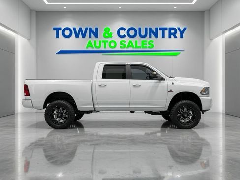 Used 2018 RAM 2500 SLT AWD/4WD image 7