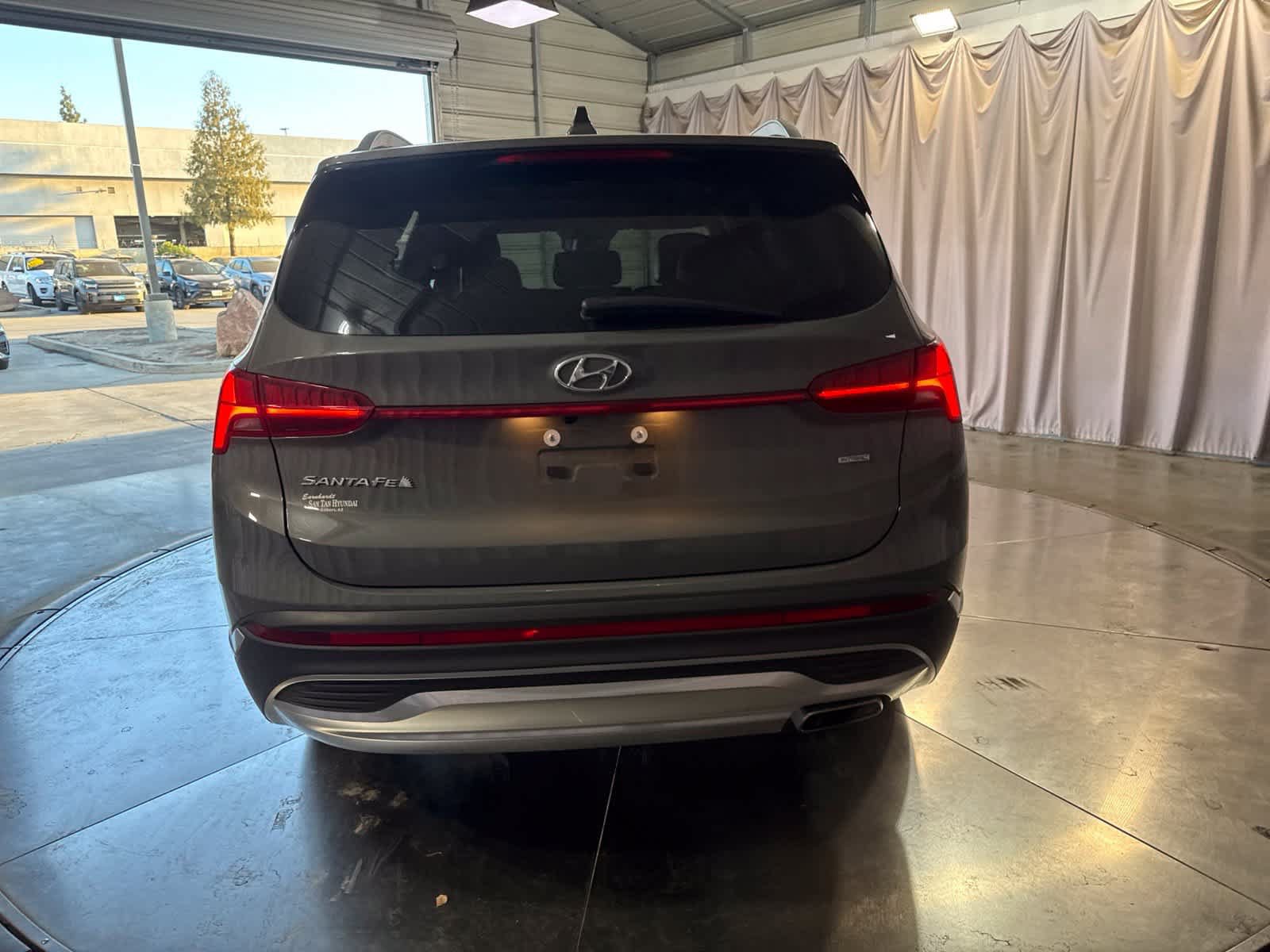 Certified 2023 Hyundai Santa Fe SEL w/ Premium Package AWD/4WD image 6