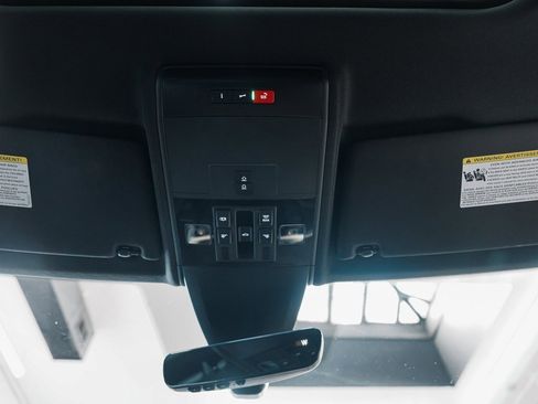 Used 2023 Volkswagen Atlas Cross Sport SEL image 36