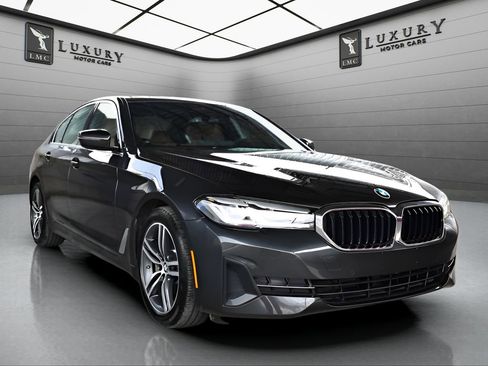 Used 2023 BMW 530i xDrive w/ Premium Package AWD/4WD image 1