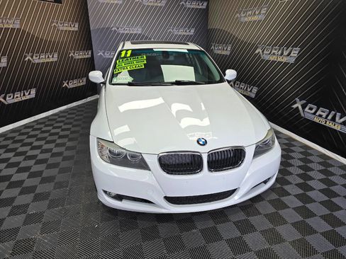Used 2011 BMW 328i xDrive Sedan image 5